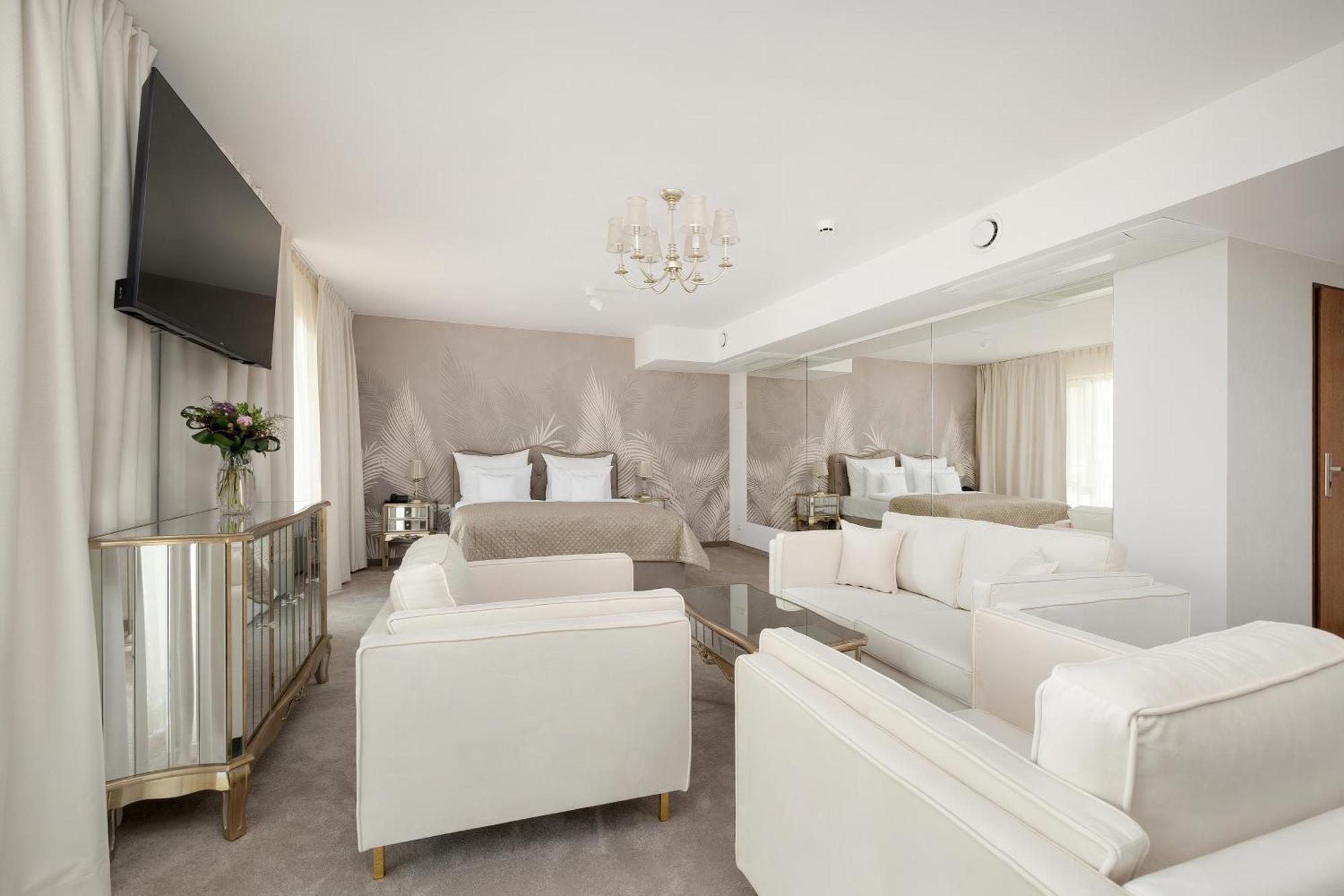 Juvena Hotel Wellness & Spa Adults Only เมียนซีวอเจีย ภายนอก รูปภาพ