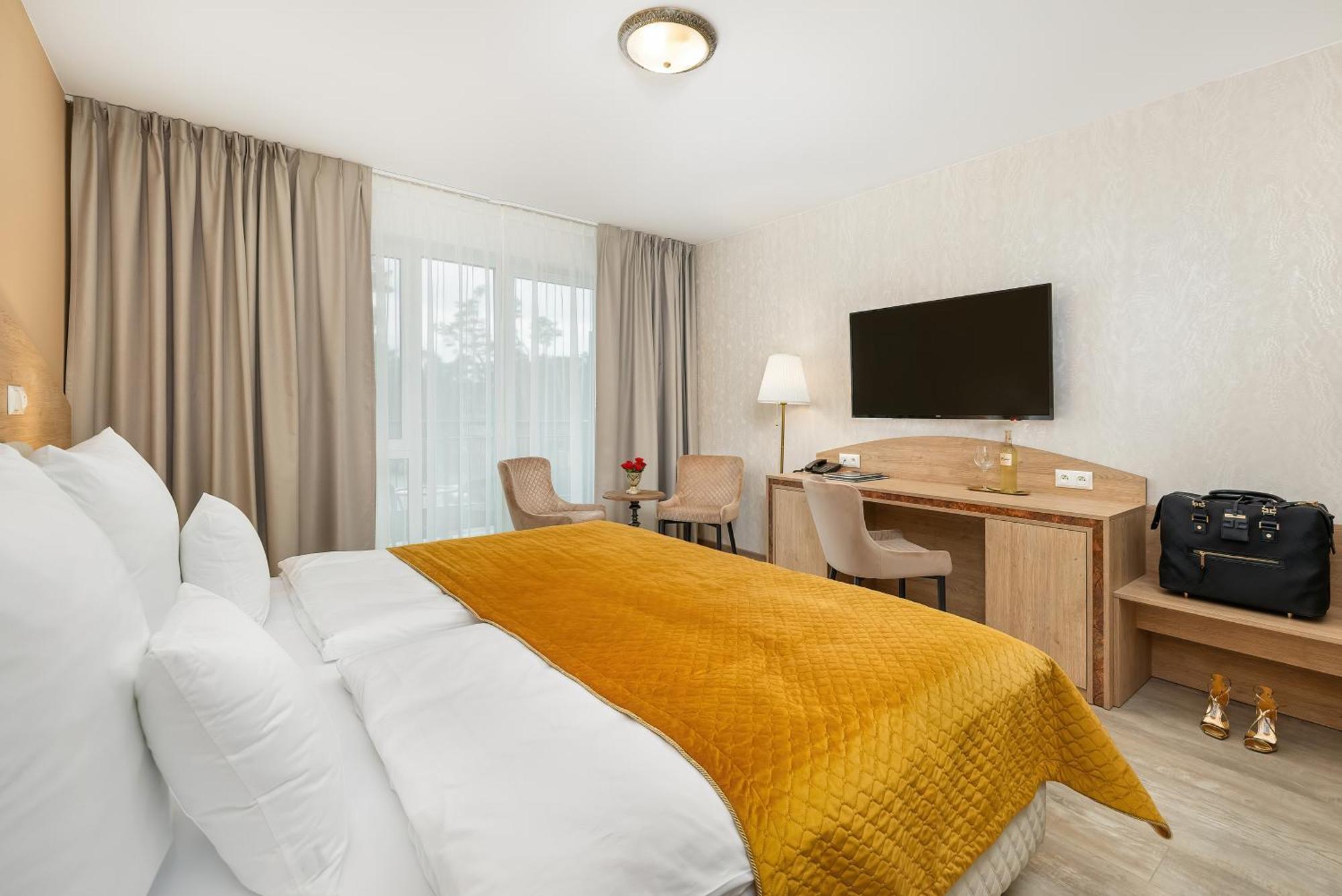 Juvena Hotel Wellness & Spa Adults Only เมียนซีวอเจีย ภายนอก รูปภาพ